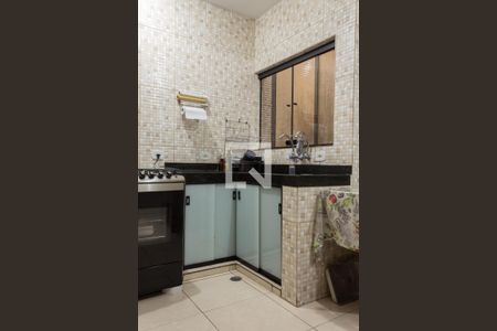 Casa à venda com 150m², 2 quartos e 1 vaga Casa à venda com 150m², 2 quartos e 1 vagaCozinha