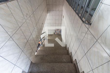 Casa à venda com 500m², 5 quartos e 2 vagasEscada