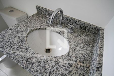 Apartamento à venda com 74m², 2 quartos e 1 vagaBanheiro Social