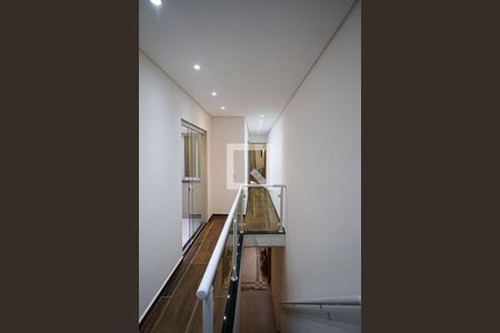 Casa à venda com 115m², 3 quartos e 2 vagasCorredor