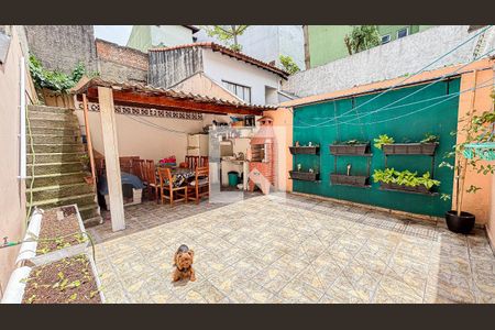 Casa à venda com 200m², 3 quartos e 2 vagasQuintal