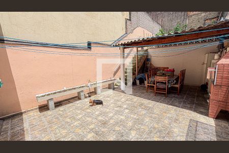 Casa à venda com 200m², 3 quartos e 2 vagasQuintal