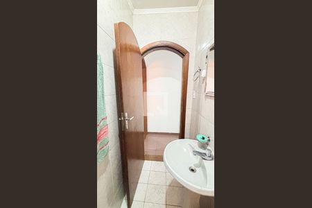 Casa à venda com 200m², 3 quartos e 2 vagasBanheiro 2