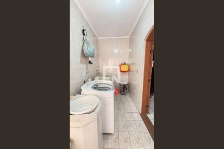 Casa à venda com 200m², 3 quartos e 2 vagasÁrea de Serviço