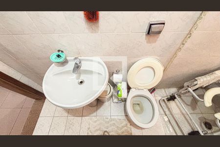 Casa à venda com 200m², 3 quartos e 2 vagasBanheiro 2
