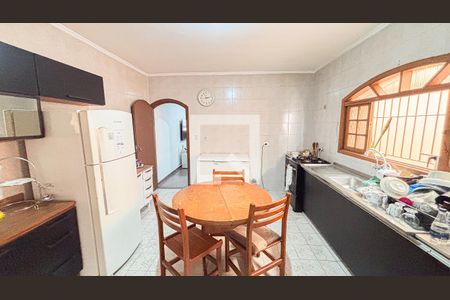 Casa à venda com 200m², 3 quartos e 2 vagasCozinha
