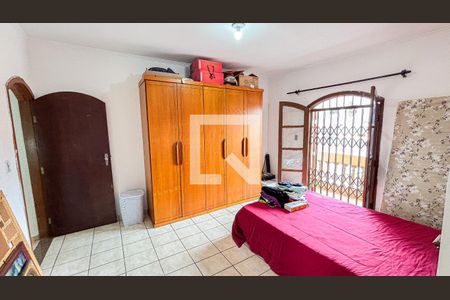Casa à venda com 200m², 3 quartos e 2 vagasSuite