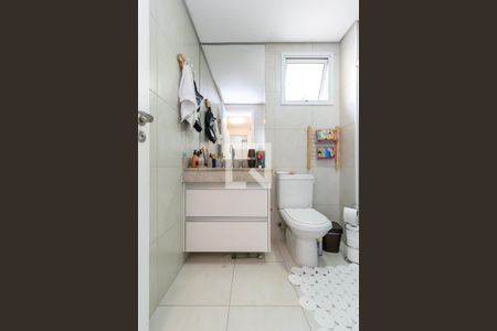 Apartamento à venda com 129m², 4 quartos e 3 vagasBanheiro da Suíte 1