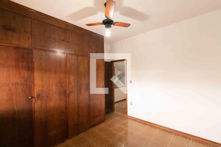 Casa para alugar com 181m², 3 quartos e 2 vagasQuarto 2