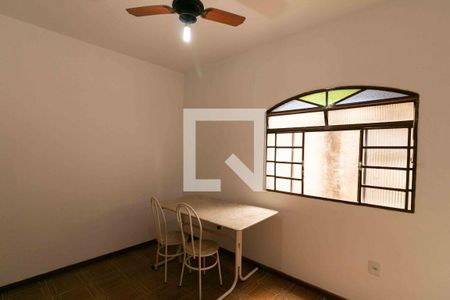 Casa para alugar com 181m², 3 quartos e 2 vagasQuarto 3