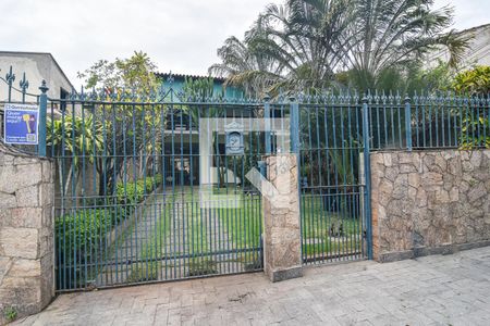 Casa à venda com 900m², 4 quartos e 4 vagas Casa à venda com 900m², 4 quartos e 4 vagasFachada/Placa