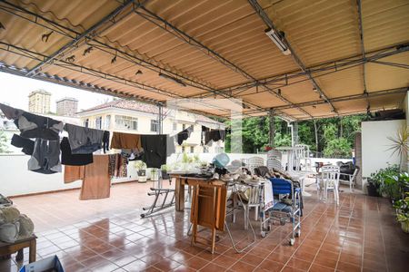 Casa à venda com 900m², 4 quartos e 4 vagas Casa à venda com 900m², 4 quartos e 4 vagasquarto 4