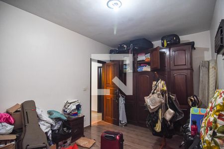 Casa à venda com 900m², 4 quartos e 4 vagas Casa à venda com 900m², 4 quartos e 4 vagasQuarto 2