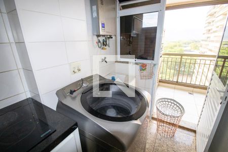 Apartamento à venda com 85m², 2 quartos e 1 vaga Apartamento à venda com 85m², 2 quartos e 1 vagaÁrea de Serviço