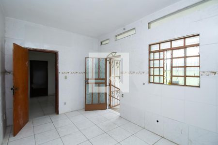 Casa à venda com 322m², 5 quartos e 1 vaga Casa à venda com 322m², 5 quartos e 1 vagaCozinha (casa 1)