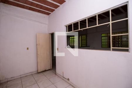 Casa à venda com 322m², 5 quartos e 1 vaga Casa à venda com 322m², 5 quartos e 1 vagaQuarto 2 (casa 2)