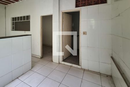 Casa à venda com 322m², 5 quartos e 1 vaga Casa à venda com 322m², 5 quartos e 1 vagaCozinha (casa 2)