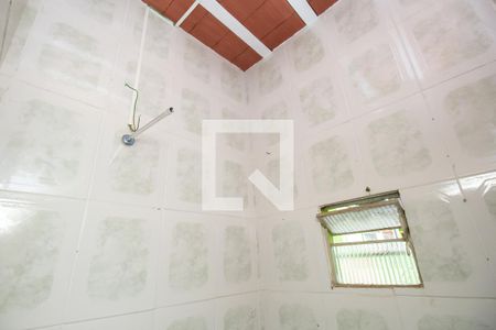 Casa à venda com 322m², 5 quartos e 1 vaga Casa à venda com 322m², 5 quartos e 1 vagaBanheiro da Suíte (casa 2)