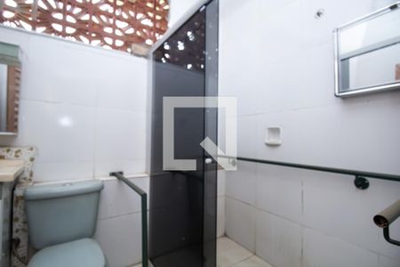 Casa à venda com 322m², 5 quartos e 1 vaga Casa à venda com 322m², 5 quartos e 1 vagaBanheiro 2 (casa 1)