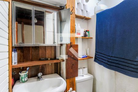 Casa à venda com 200m², 2 quartos e 1 vaga Casa à venda com 200m², 2 quartos e 1 vagaBanheiro do Quarto de Serviço