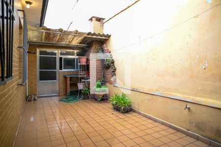 Casa à venda com 120m², 2 quartos e 3 vagasQuintal
