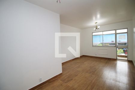 Sala de apartamento para alugar com 2 quartos, 70m² em Olaria, Rio de Janeiro