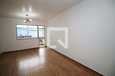 Sala de apartamento para alugar com 2 quartos, 70m² em Olaria, Rio de Janeiro