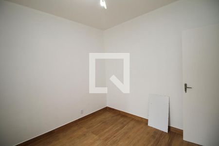 Quarto 2 de apartamento para alugar com 2 quartos, 70m² em Olaria, Rio de Janeiro