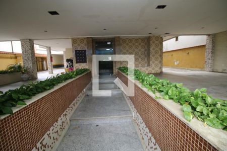 Apartamento para alugar com 70m², 2 quartos e 1 vagaFachada e portaria