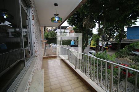 Apartamento para alugar com 70m², 2 quartos e 1 vagaVaranda