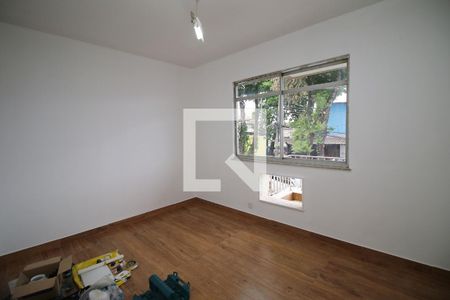 Quarto 1 de apartamento para alugar com 2 quartos, 70m² em Olaria, Rio de Janeiro