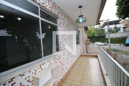 Apartamento para alugar com 70m², 2 quartos e 1 vagaVaranda