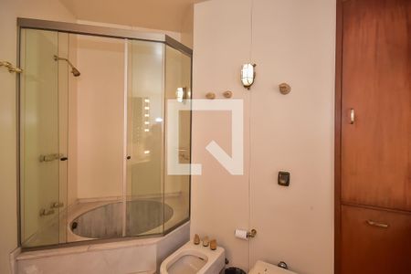 Casa para alugar com 1000m², 4 quartos e 6 vagasBanheiro Suíte 2