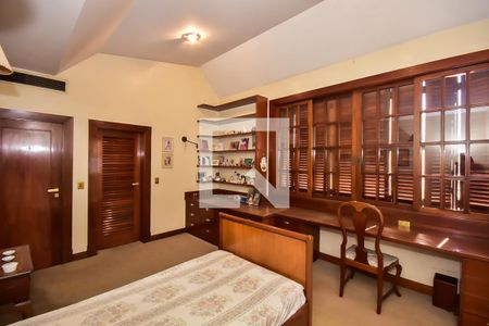 Casa para alugar com 1000m², 4 quartos e 6 vagasSuíte 3