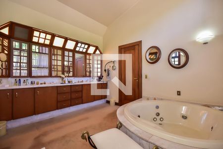 Casa para alugar com 1000m², 4 quartos e 6 vagasBanheiro Suíte 4