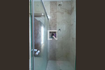 Casa à venda com 184m², 3 quartos e 3 vagasBanheiro da Suíte