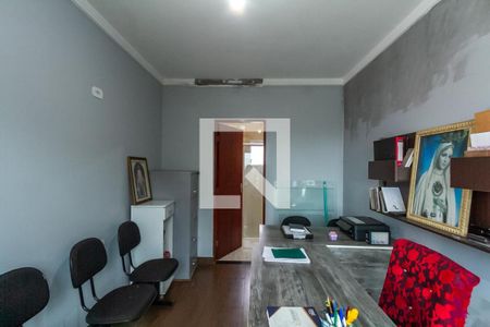 Casa à venda com 184m², 3 quartos e 3 vagasEscritório