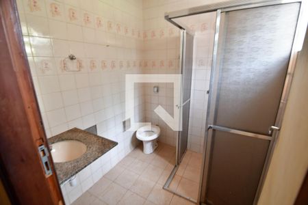 Casa à venda com 110m², 2 quartos e 2 vagasBanheiro