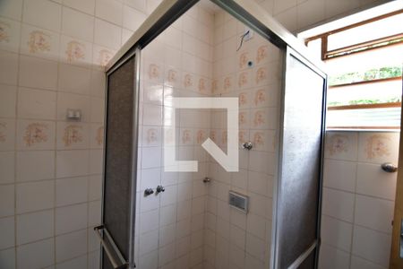 Casa à venda com 110m², 2 quartos e 2 vagasBanheiro