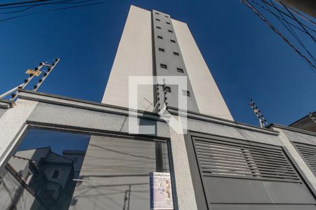 Apartamento à venda com 42m², 2 quartos e sem vaga Apartamento à venda com 42m², 2 quartos e sem vagaFachada + Placa