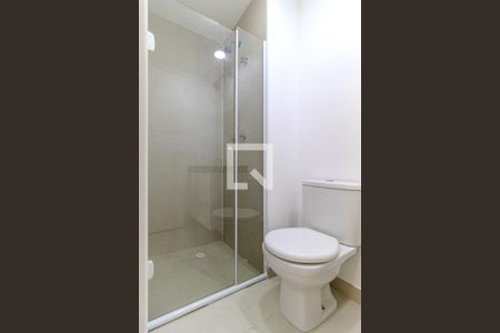 Studio para alugar com 30m², 1 quarto e sem vaga Studio para alugar com 30m², 1 quarto e sem vagaBanheiro