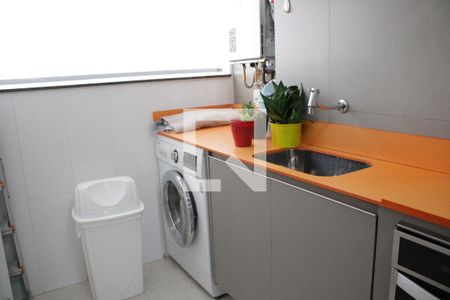 Apartamento à venda com 95m², 2 quartos e 2 vagasÁrea de Serviço