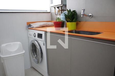 Apartamento à venda com 95m², 2 quartos e 2 vagasÁrea de Serviço