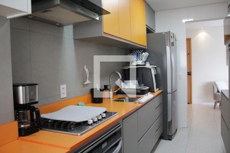 Apartamento à venda com 95m², 2 quartos e 2 vagasCozinha