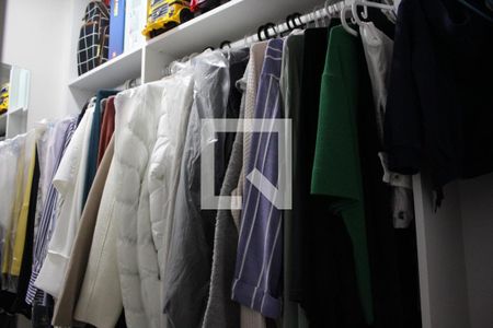 Apartamento à venda com 95m², 2 quartos e 2 vagasCloset do quarto