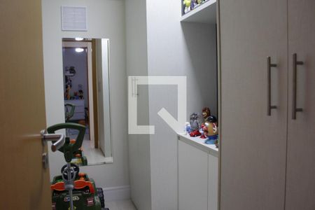 Apartamento à venda com 95m², 2 quartos e 2 vagasArmários