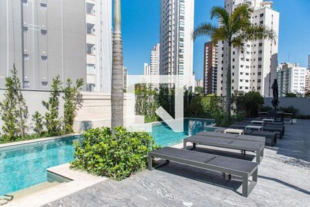 Apartamento para alugar com 147m², 3 quartos e 2 vagas Apartamento para alugar com 147m², 3 quartos e 2 vagasÁrea comum - Piscina