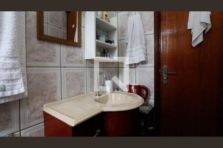 Casa à venda com 117m², 3 quartos e 2 vagas Casa à venda com 117m², 3 quartos e 2 vagasBanheiro da Suíte