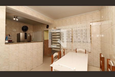 Casa à venda com 117m², 3 quartos e 2 vagas Casa à venda com 117m², 3 quartos e 2 vagasCozinha