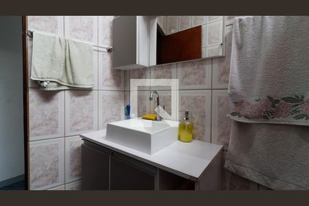 Casa à venda com 117m², 3 quartos e 2 vagas Casa à venda com 117m², 3 quartos e 2 vagasBanheiro